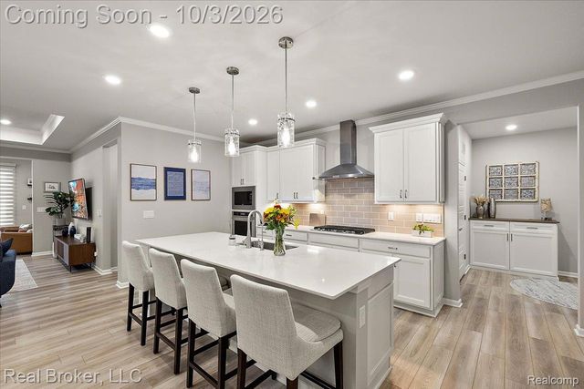 1636 Landings Lane, Milford Charter Township, MI 48381