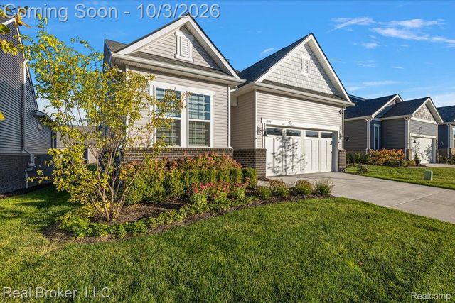 1636 Landings Lane, Milford Charter Township, MI 48381