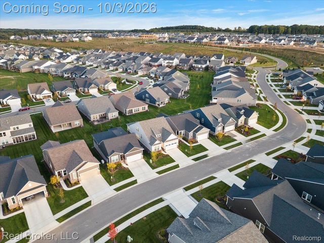 1636 Landings Lane, Milford Charter Township, MI 48381