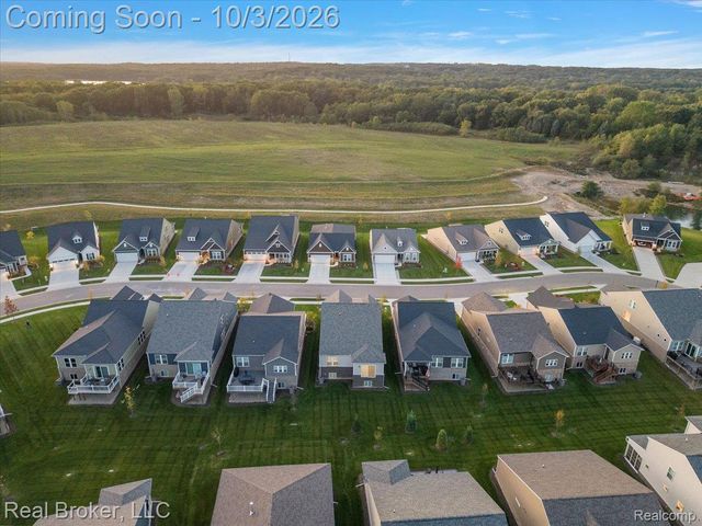 1636 Landings Lane, Milford Charter Township, MI 48381