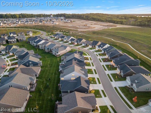 1636 Landings Lane, Milford Charter Township, MI 48381