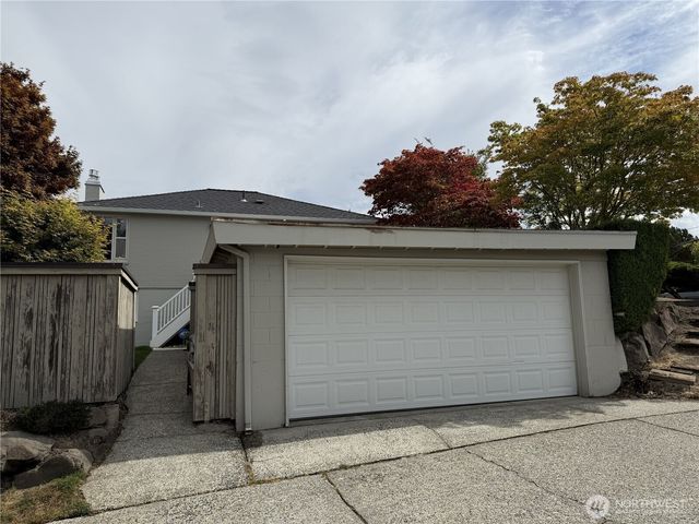 3803 29th Avenue W, Seattle, WA 98199
