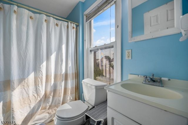 828 Columbus Ave, Phillipsburg Town, NJ 08865