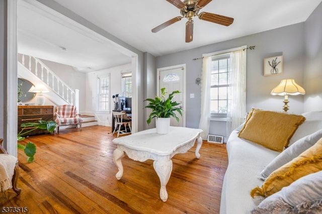 828 Columbus Ave, Phillipsburg Town, NJ 08865