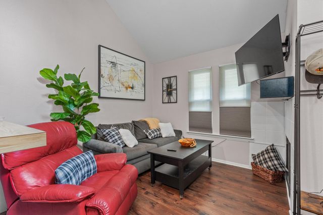 5608 Cougar DR 226, Austin, TX 78745