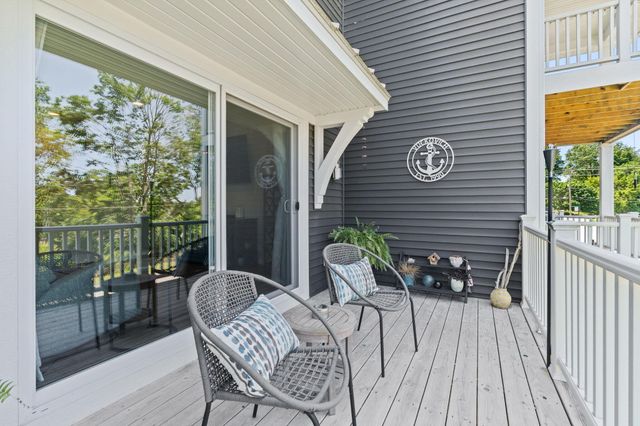 160 Keewatin Way D, Douglas Vllg, MI 49406