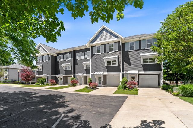 160 Keewatin Way D, Douglas Vllg, MI 49406
