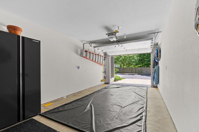 160 Keewatin Way D, Douglas Vllg, MI 49406