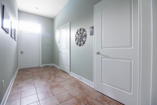 160 Keewatin Way D, Douglas Vllg, MI 49406