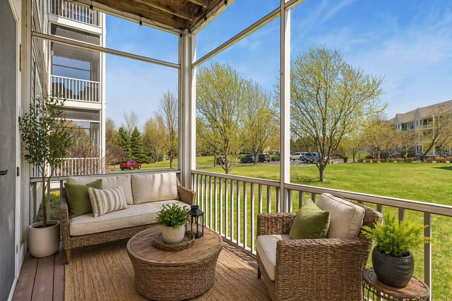 100 Clydesdale Trail 101, Medina, MN 55340