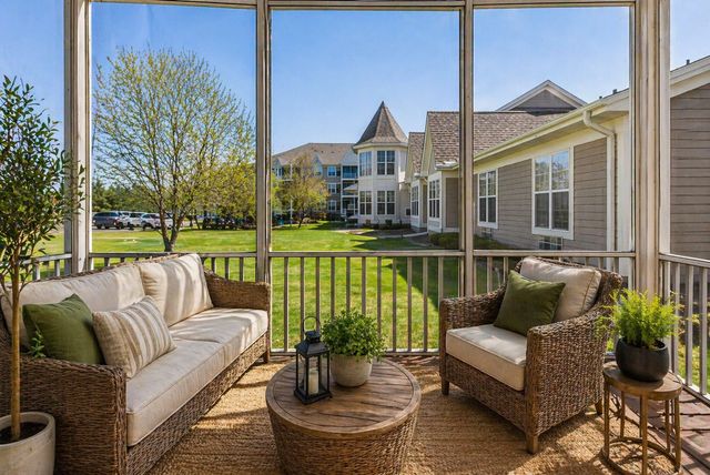 100 Clydesdale Trail 101, Medina, MN 55340