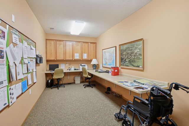 100 Clydesdale Trail 101, Medina, MN 55340