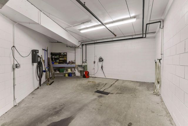 100 Clydesdale Trail 101, Medina, MN 55340
