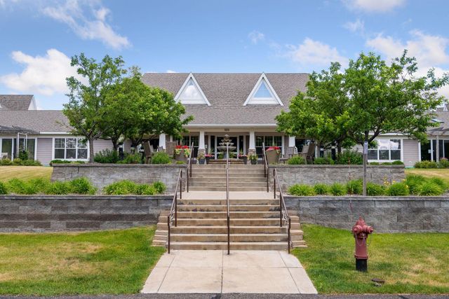 100 Clydesdale Trail 101, Medina, MN 55340