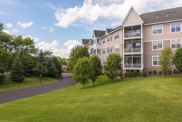100 Clydesdale Trail 101, Medina, MN 55340