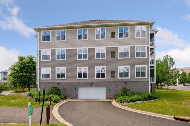 100 Clydesdale Trail 101, Medina, MN 55340