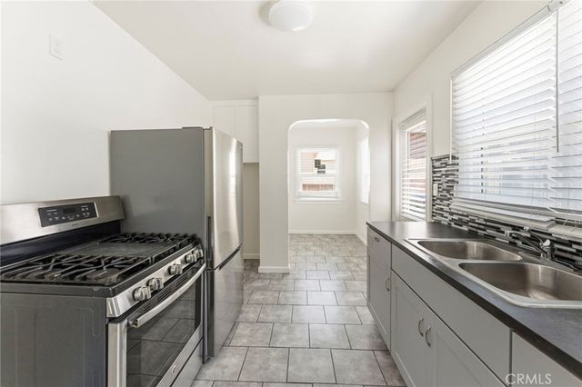 1047 W 7th, San Pedro, CA 90731