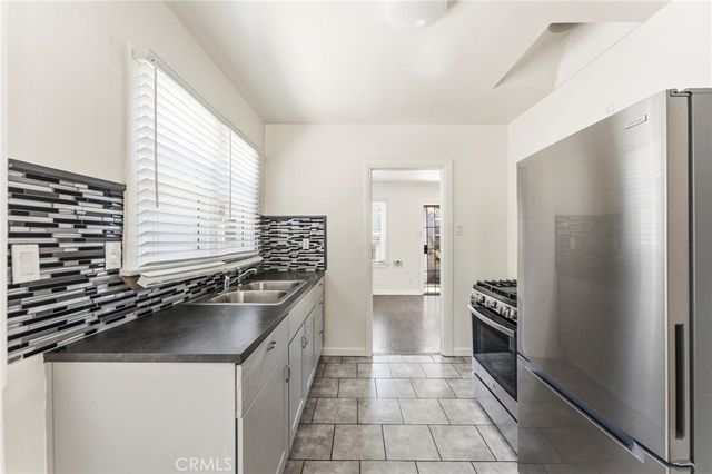 1047 W 7th, San Pedro, CA 90731