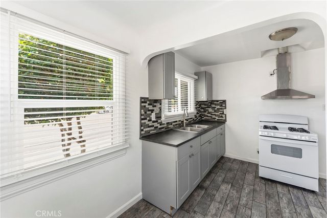 1047 W 7th, San Pedro, CA 90731