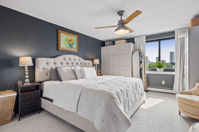 52 Groveland Terrace A304, Minneapolis, MN 55403