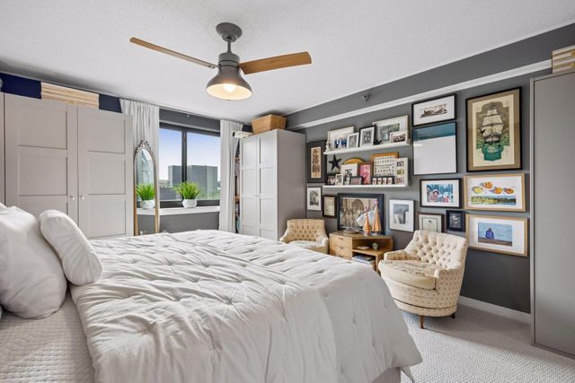 52 Groveland Terrace A304, Minneapolis, MN 55403