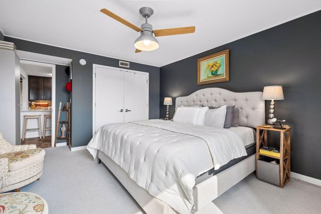 52 Groveland Terrace A304, Minneapolis, MN 55403