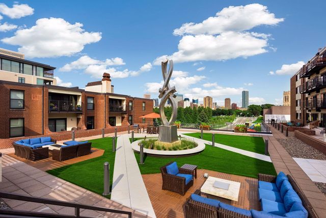 52 Groveland Terrace A304, Minneapolis, MN 55403