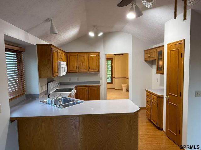 4207 S 148Th Street, Omaha, NE 68137