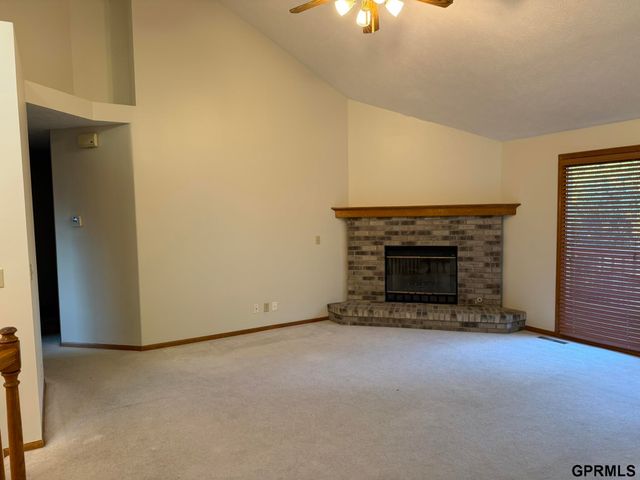 4207 S 148Th Street, Omaha, NE 68137
