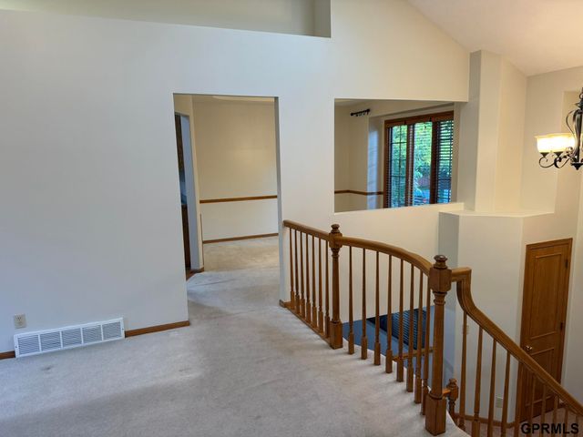 4207 S 148Th Street, Omaha, NE 68137