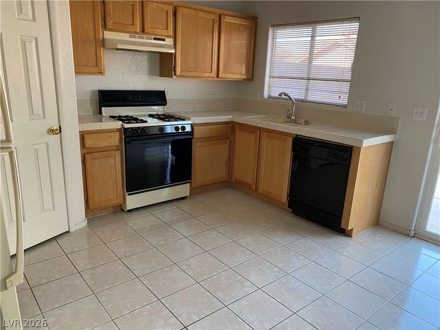 6624 Tampa Court, Las Vegas, NV 89108
