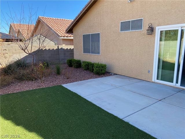 6624 Tampa Court, Las Vegas, NV 89108