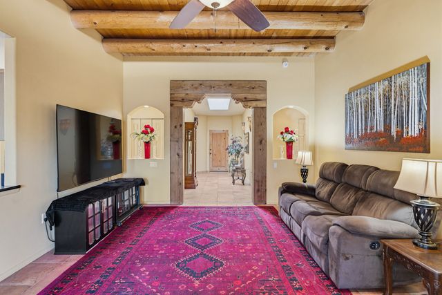 6651 Camino Rojo, Santa Fe, NM 87507