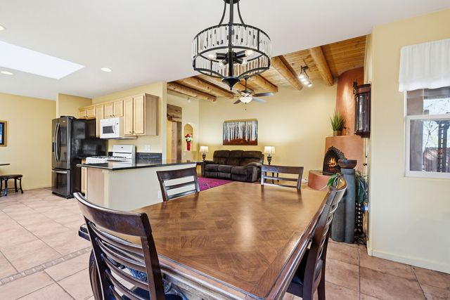 6651 Camino Rojo, Santa Fe, NM 87507