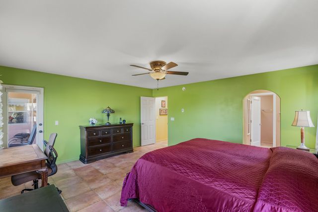 6651 Camino Rojo, Santa Fe, NM 87507