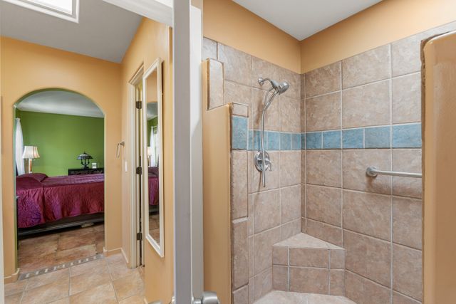 6651 Camino Rojo, Santa Fe, NM 87507