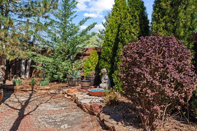 6651 Camino Rojo, Santa Fe, NM 87507