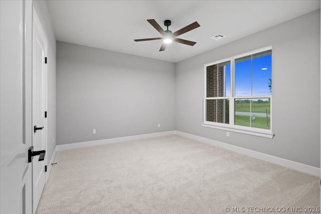 31820 E Two Socks Drive, Broken Arrow, OK 74014
