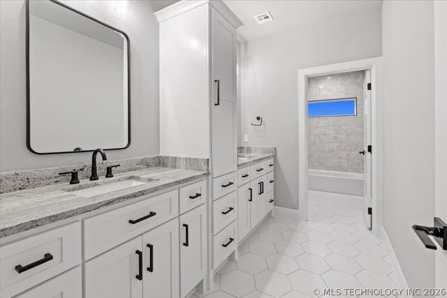 31820 E Two Socks Drive, Broken Arrow, OK 74014