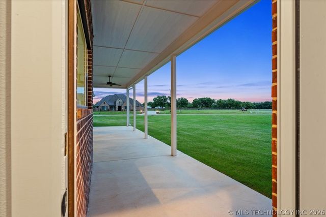 31820 E Two Socks Drive, Broken Arrow, OK 74014