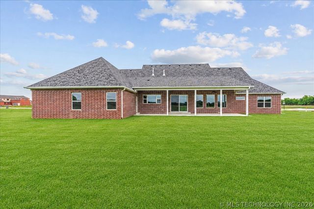 31820 E Two Socks Drive, Broken Arrow, OK 74014