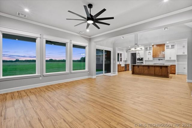 31820 E Two Socks Drive, Broken Arrow, OK 74014