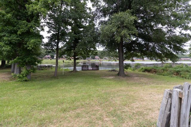 16 Lakeview Lane, Cabot, AR 72023
