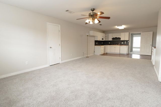 16 Lakeview Lane, Cabot, AR 72023