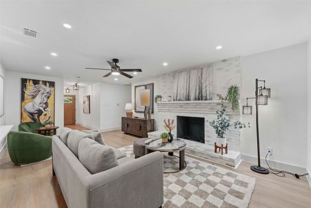 925 Fernwood Drive, Richardson, TX 75080