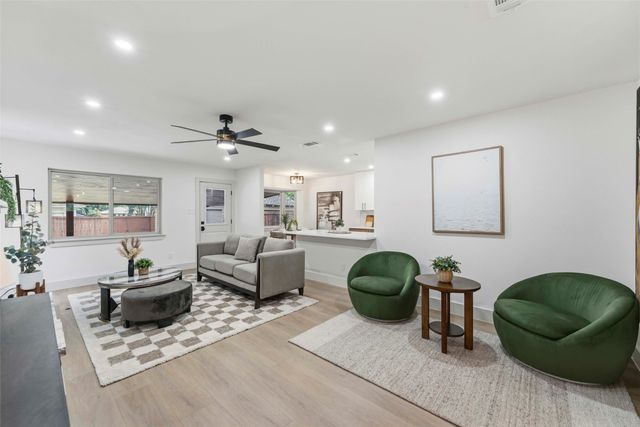 925 Fernwood Drive, Richardson, TX 75080