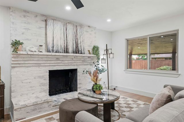 925 Fernwood Drive, Richardson, TX 75080