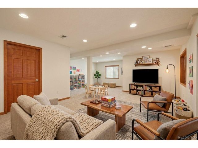 22462 E Alder Dr, Aurora, CO 80016