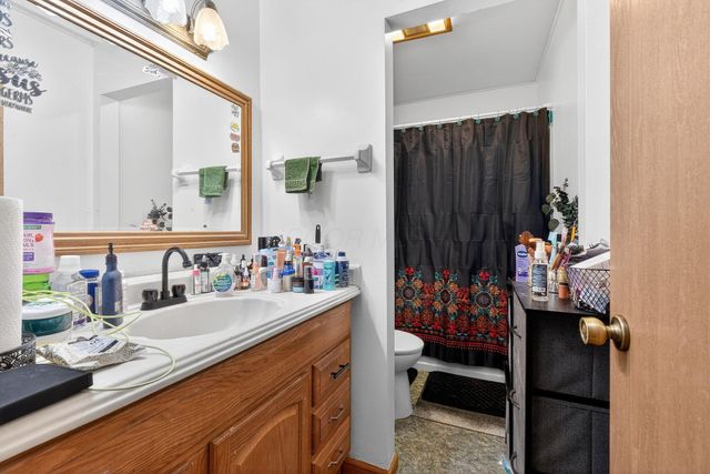 900 Pebblelane Drive, 57, Columbus, OH 43085