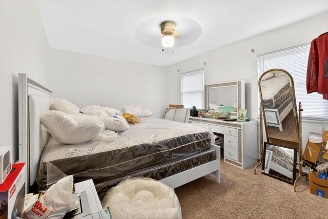 900 Pebblelane Drive, 57, Columbus, OH 43085